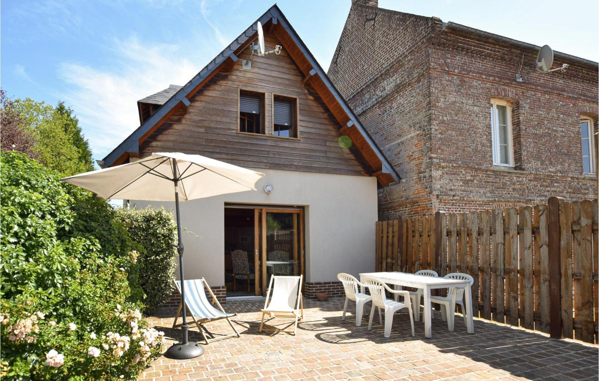 Beautiful Home In Le Bourg-Dun With Kitchen 外观 照片
